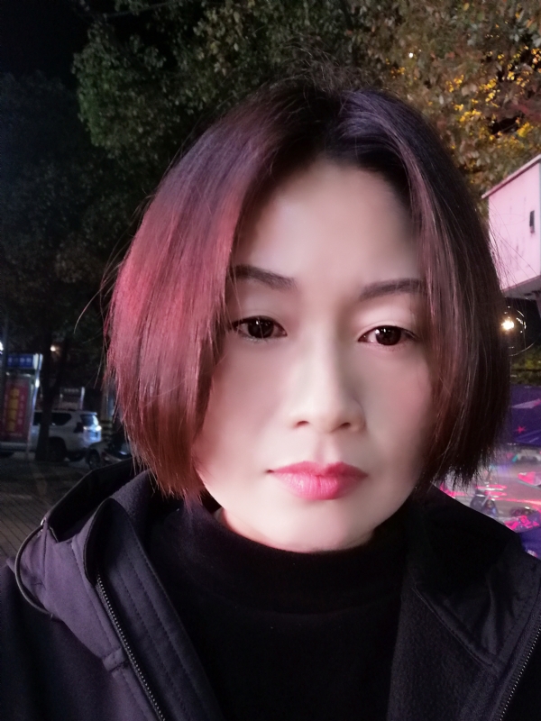 风中百合的第一张照片--湖北红颜知己交友网